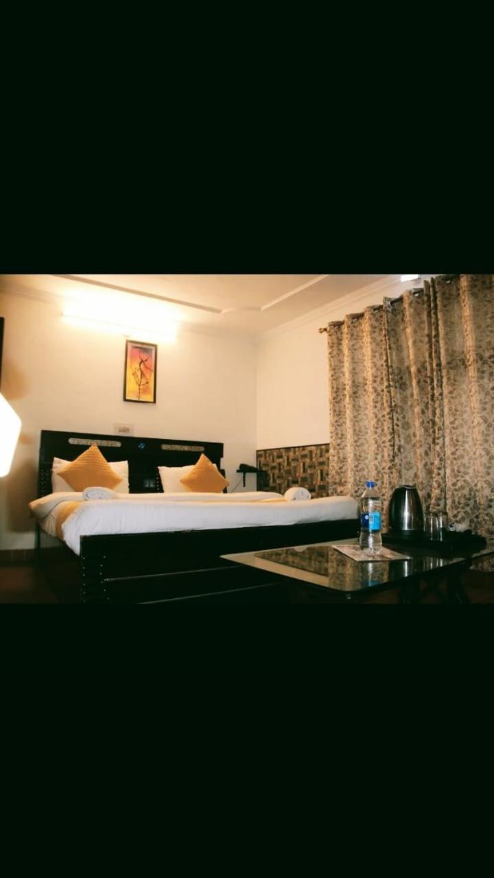 Hotel Stay Well Banikhet الغرفة الصورة